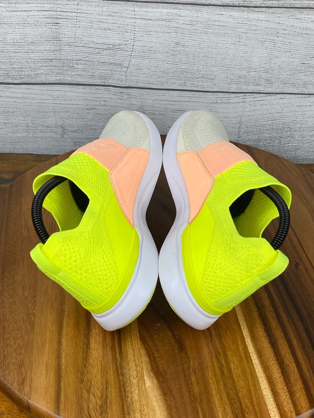 APL TechLoom Bliss Energy Neon Peach Pristine Slip On Running Shoe Size 9.5